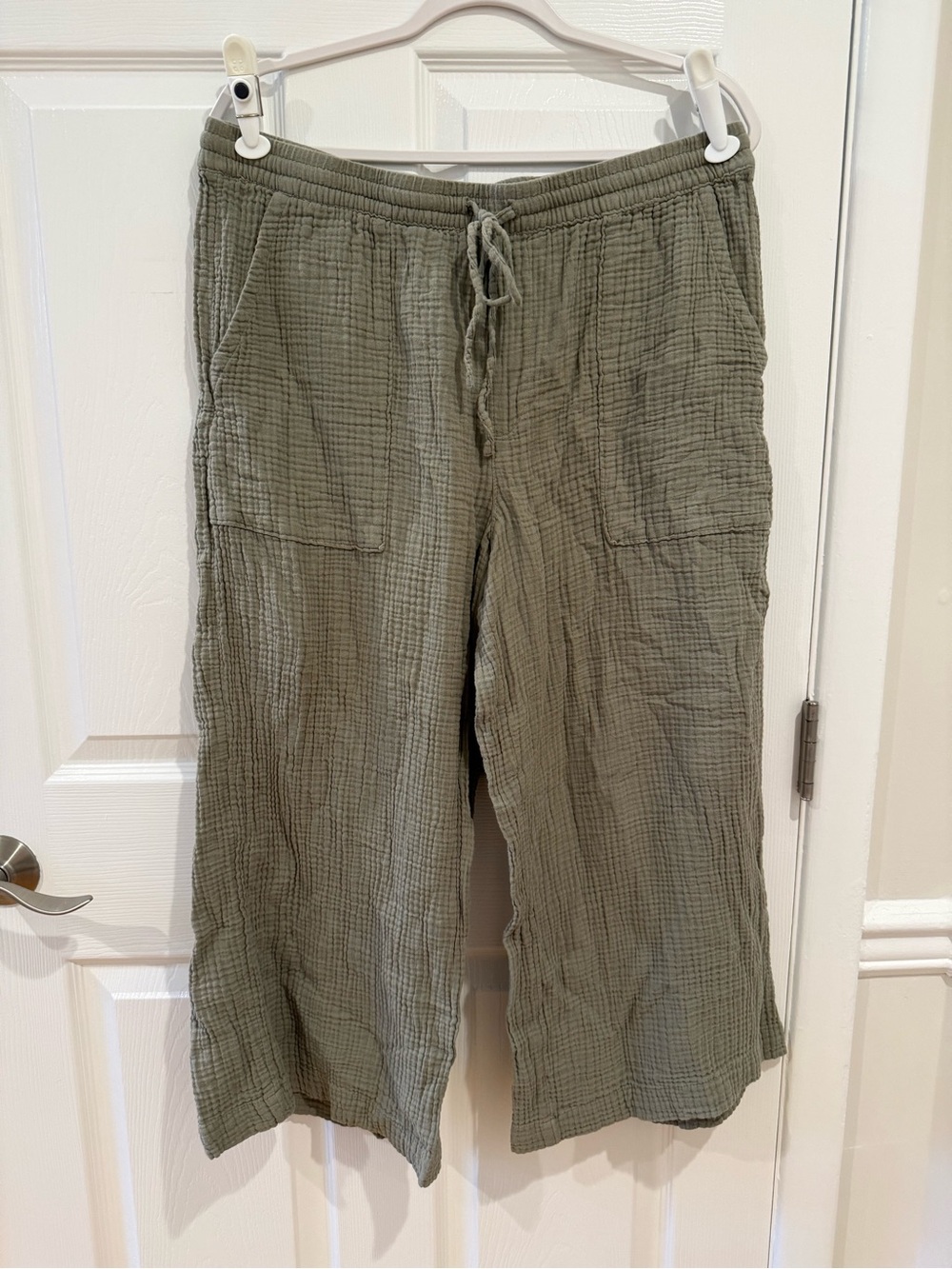 Universal Thread Sage Green Gauze Wide-Leg Drawstring Pants